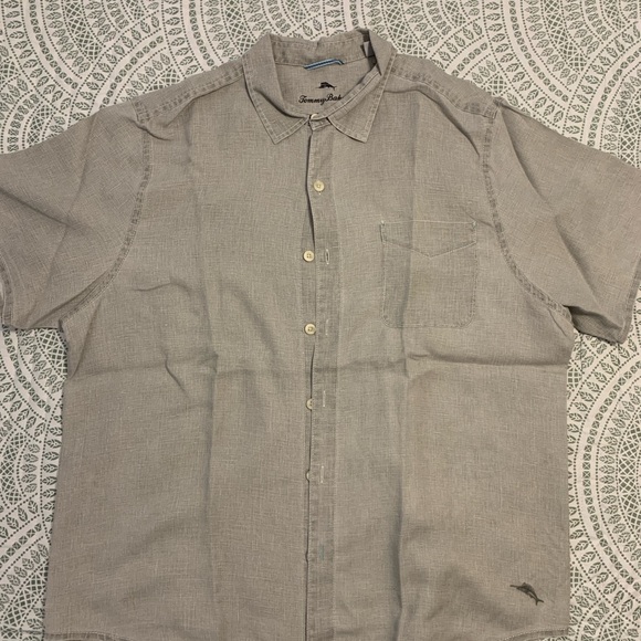 Lot of Tommy Bahama XL button-ups and pants - Picture 9 of 15